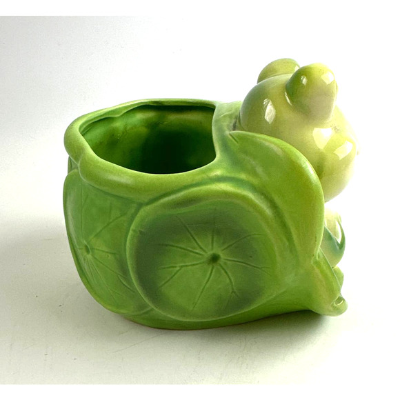 Super Cute Vintage Anthropomorphic Frog Planter For Succulents Flowers Or Plant - Picture 4 of 12